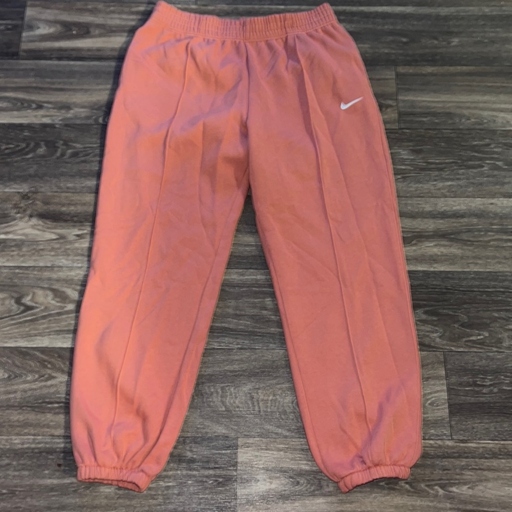 Nike sweatpants size large
